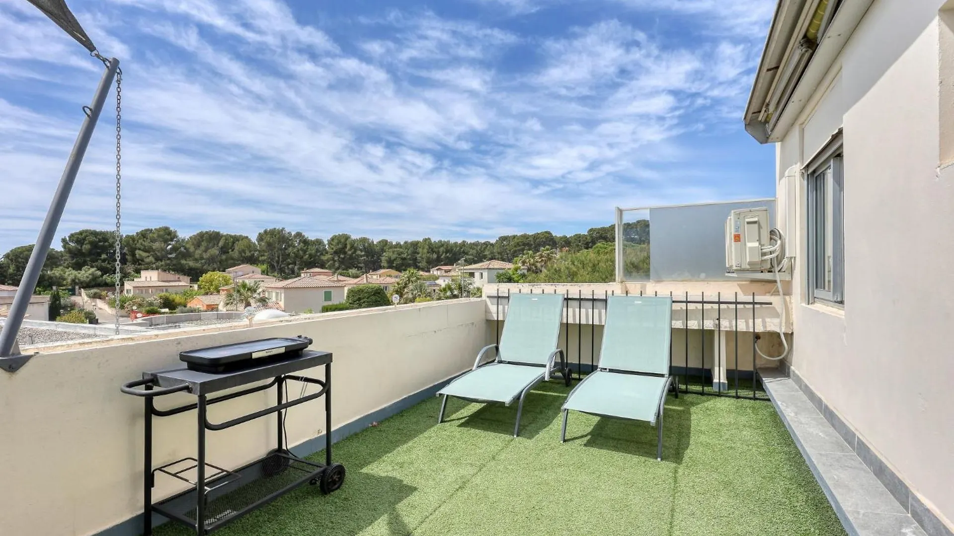 Apartment Le Fidji-2 By Interhome La Ciotat